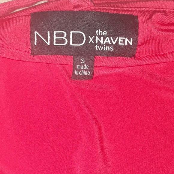 NBD the XNAVEN twins Backless Plunge Dress - Picture 5 of 5